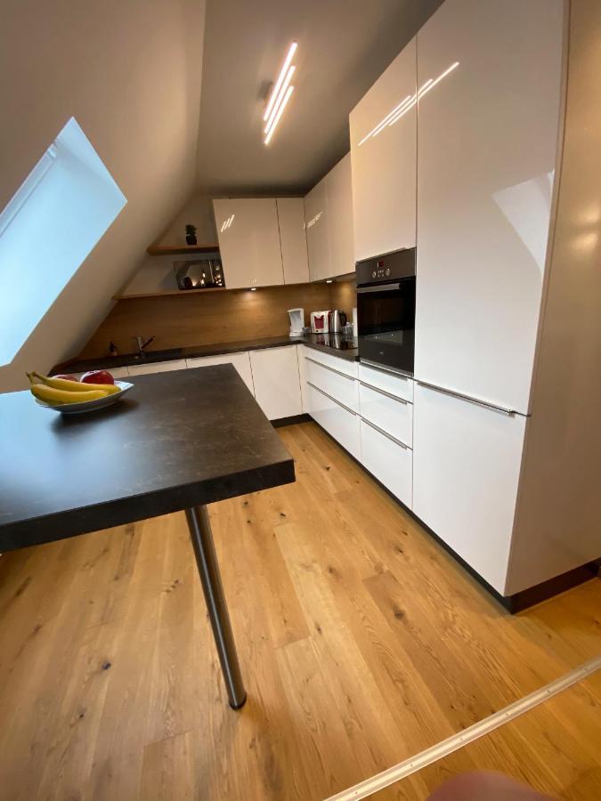 Neues Inserat, Modernes Penthouse, Nahe Würzburg Apartamento