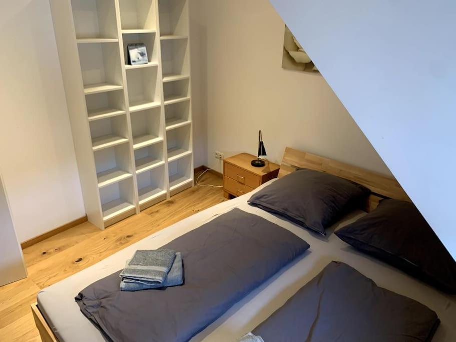 Modernes Penthouse, Nahe